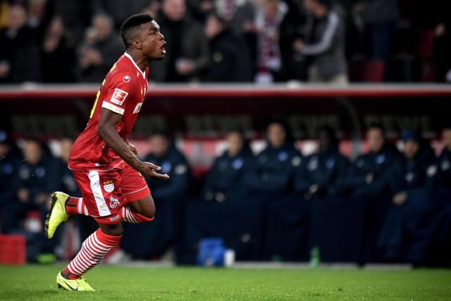 史密斯30分江苏不敌山东10连败 克里斯25+21