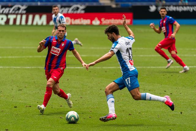 韩旭16分杨力维10+5 中国女篮热身不敌西班牙